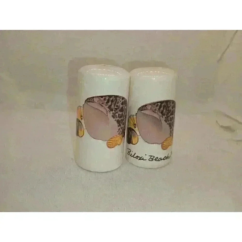 Vintage Souvenir Ceramic Fish Salt & Pepper Shakers Biloxi Beach MS Collectable